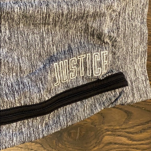 3 pairs of girl shorts. - Picture 2 of 9